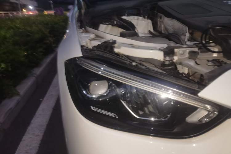 Used Mercedes-Benz C-Class 2022 Restyled C 260 L Sport Edition Right Front Headlight