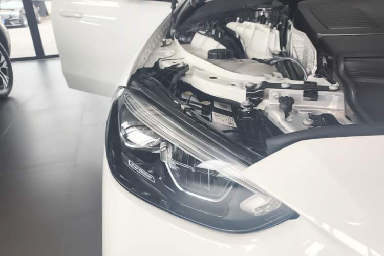 Used Mercedes-Benz C-Class 2022 C 260 L Obsidian Night Sport Edition Right Front Headlight