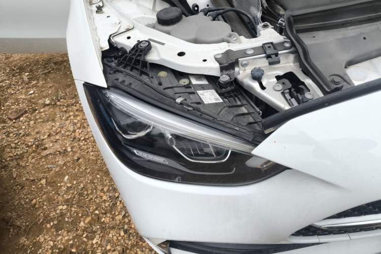 Used Mercedes-Benz C-Class 2022 C 260 L Sport Edition Right Front Headlight