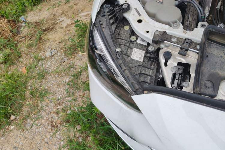 Used Mercedes-Benz C-Class 2022 C 200 L Sport Edition Right Front Headlight