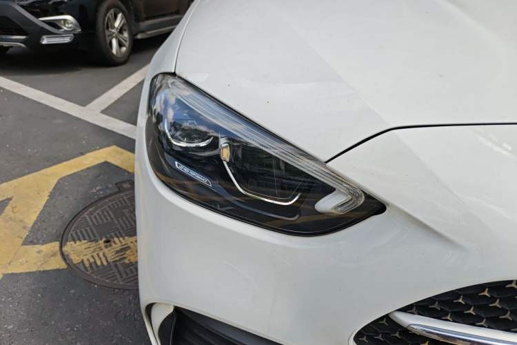 Used Mercedes-Benz C-Class 2022 C 200 L Sport Edition Right Front Headlight
