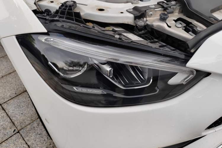 Used Mercedes-Benz C-Class 2022 C 200 L Sport Edition Right Front Headlight
