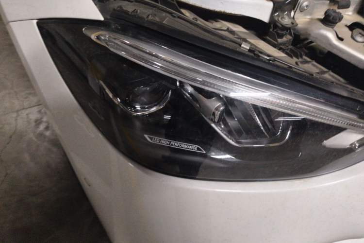 Used Mercedes-Benz C-Class 2022 Revised C 260 L Starry Night Sport Edition Right Front Headlight