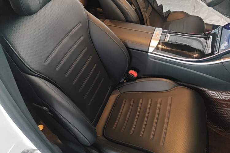Used Mercedes-Benz C-Class 2022 Restyled C 200 L Sport Edition Right Front Seat