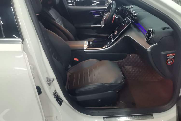 Used Mercedes-Benz C-Class 2022 C 200 L Sport Edition Right Front Seat