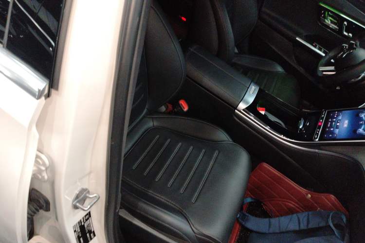Used Mercedes-Benz C-Class 2022 C 200 L Sport Edition Right Front Seat