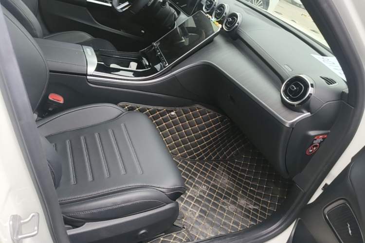Used Mercedes-Benz C-Class 2022 C 200 L Sport Edition Right Front Seat