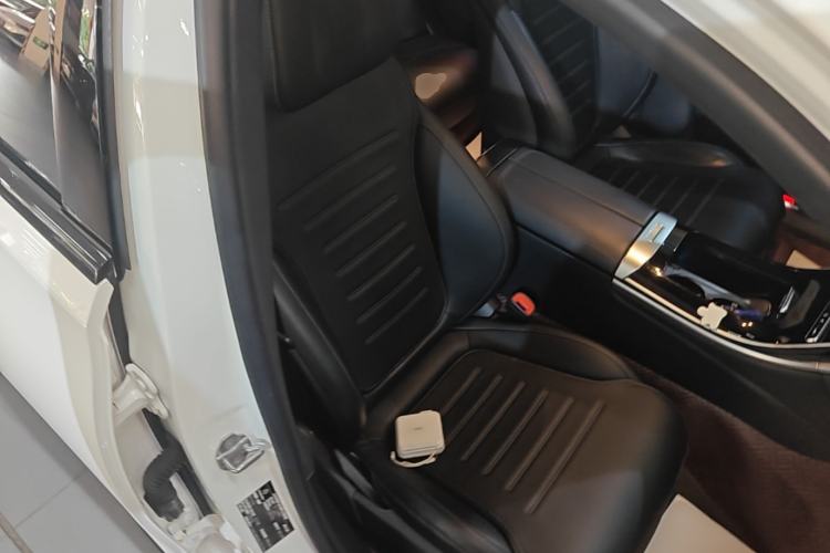 Used Mercedes-Benz C-Class 2022 C 200 L Sport Edition Right Front Seat