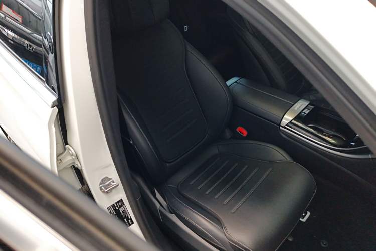 Used Mercedes-Benz C-Class 2022 Restyled C 200 L Sport Edition Right Front Seat