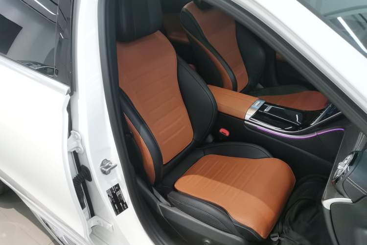 Used Mercedes-Benz C-Class 2022 Restyled C 260 L Sport Edition Right Front Seat