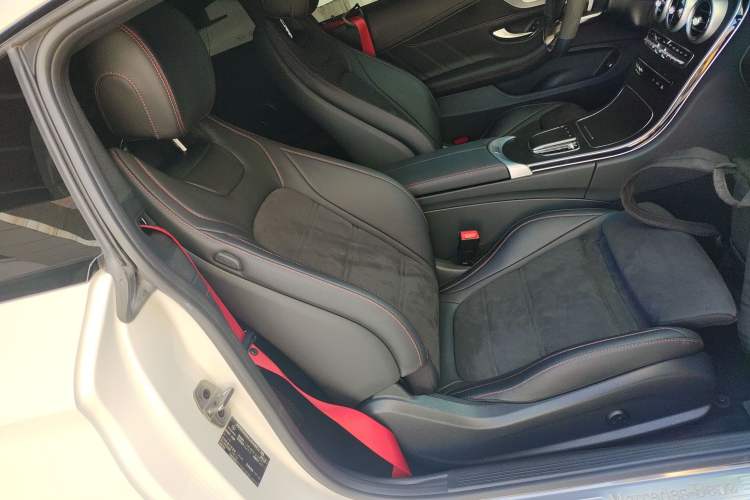 Used Mercedes-Benz C-Class 2022 Refreshed C 260 Coupe Right Front Seat