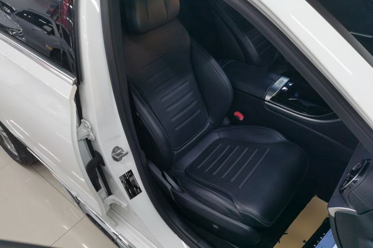 Used Mercedes-Benz C-Class 2022 Restyled C 200 L Sport Edition Right Front Seat