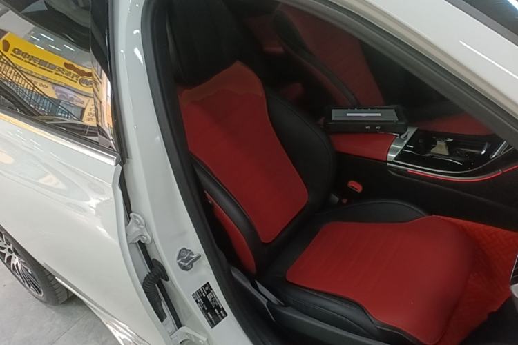 Used Mercedes-Benz C-Class 2022 Restyled C 260 L Sport Edition Right Front Seat
