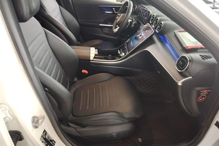 Used Mercedes-Benz C-Class 2022 C 200 L Sport Edition Right Front Seat