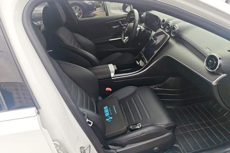 Used Mercedes-Benz C-Class 2022 C 200 L Sport Edition Right Front Seat