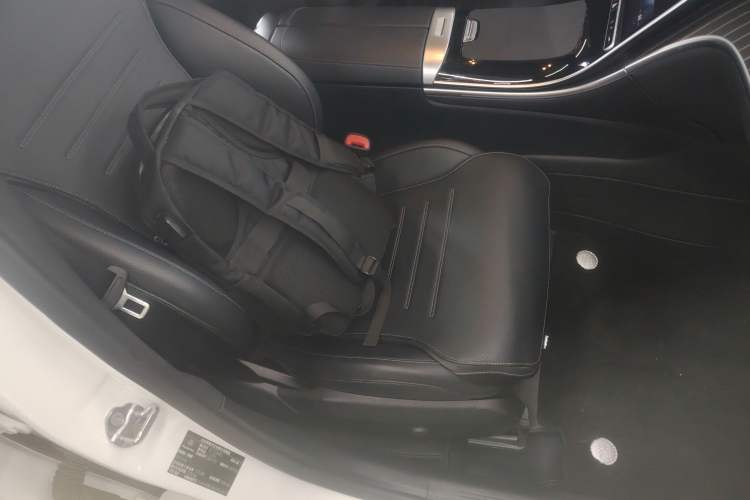 Used Mercedes-Benz C-Class 2022 Restyled C 200 L Sport Edition Right Front Seat