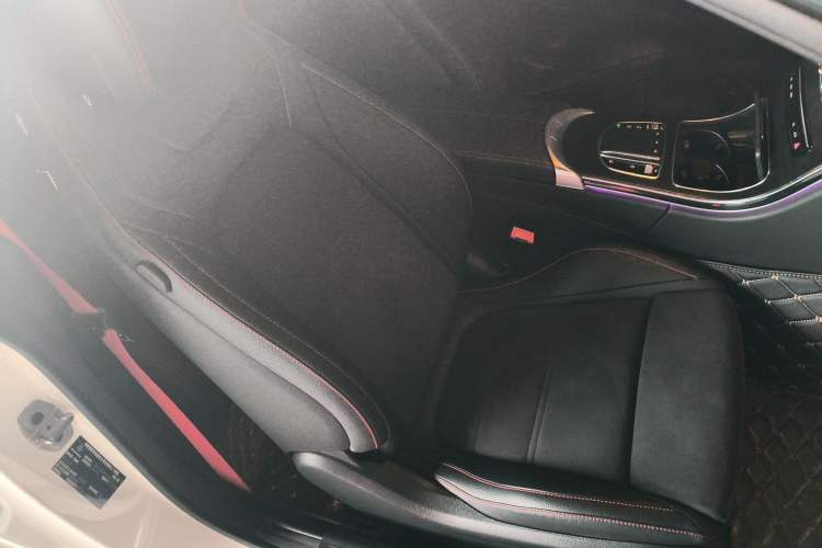 Used Mercedes-Benz C-Class 2022 Refreshed C 260 Coupe Right Front Seat