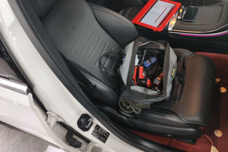 Used Mercedes-Benz C-Class 2022 Restyled C 260 L Sport Edition Right Front Seat