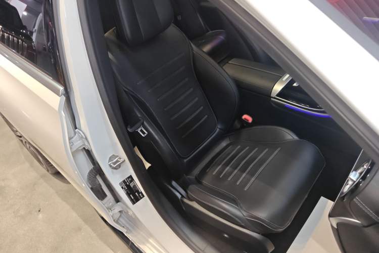Used Mercedes-Benz C-Class 2022 Restyled C 260 L Sport Edition Right Front Seat