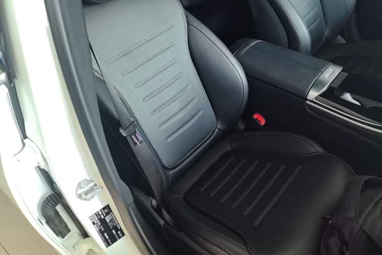 Used Mercedes-Benz C-Class 2022 Restyled C 260 L Sport Edition Right Front Seat