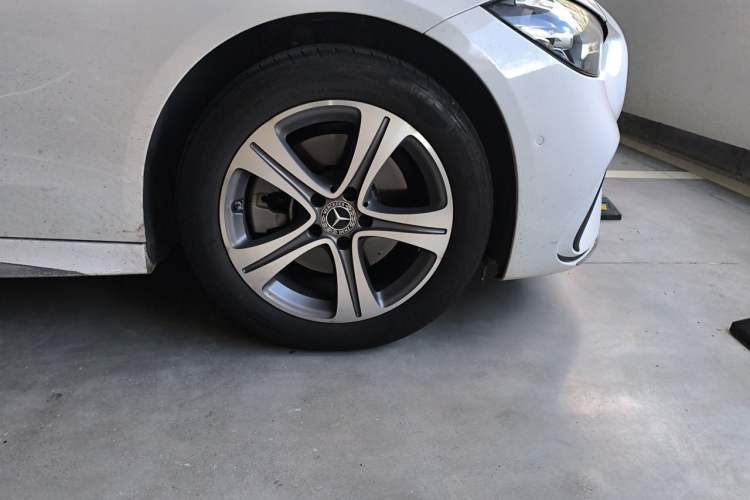 Used Mercedes-Benz C-Class 2022 C 200 L Sport Edition Right Front Wheel Hub