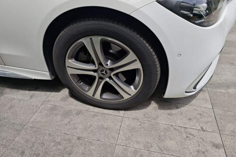 Used Mercedes-Benz C-Class 2022 C 200 L Sport Edition Right Front Wheel Hub