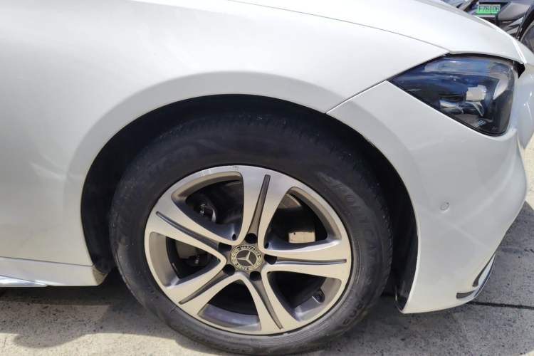 Used Mercedes-Benz C-Class 2022 Restyled C 200 L Sport Edition Right Front Wheel Hub