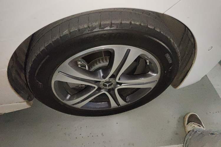 Used Mercedes-Benz C-Class 2022 C 200 L Sport Edition Right Front Wheel Hub