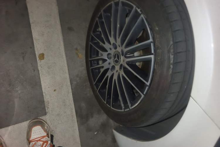 Used Mercedes-Benz C-Class 2022 Restyled C 260 L Sport Edition Right Front Wheel Hub