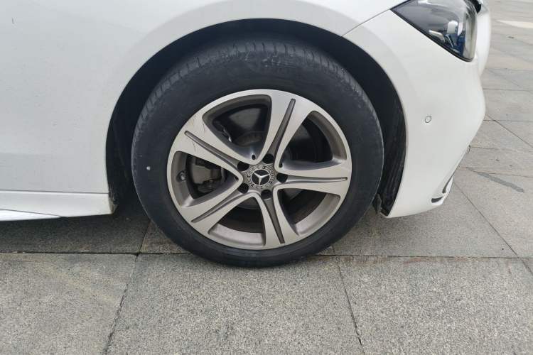 Used Mercedes-Benz C-Class 2022 Restyled C 200 L Sport Edition Right Front Wheel Hub