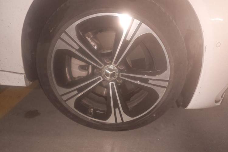 Used Mercedes-Benz C-Class 2022 C 260 L Obsidian Night Sport Edition Right Front Wheel Hub