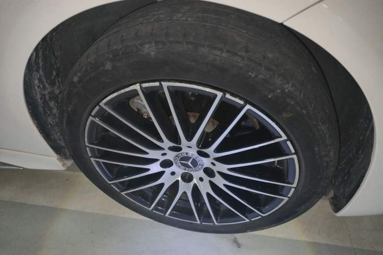 Used Mercedes-Benz C-Class 2022 C 260 L Sport Edition Right Front Wheel Hub