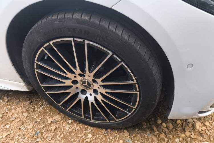 Used Mercedes-Benz C-Class 2022 C 260 L Sport Edition Right Front Wheel Hub