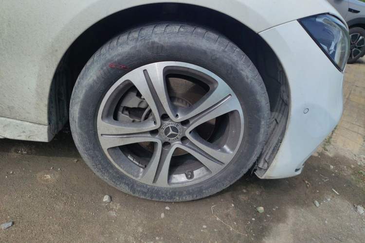 Used Mercedes-Benz C-Class 2022 C 200 L Sport Edition Right Front Wheel Hub