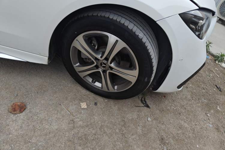 Used Mercedes-Benz C-Class 2022 Restyled C 200 L Sport Edition Right Front Wheel Hub