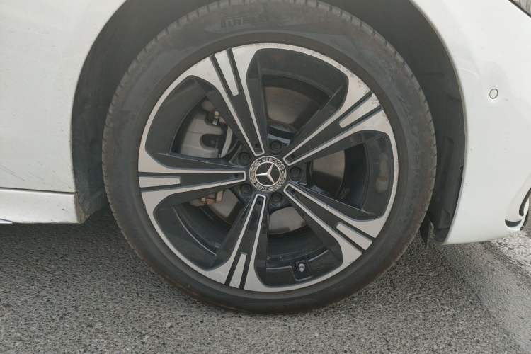 Used Mercedes-Benz C-Class 2022 C 260 L Obsidian Night Sport Edition Right Front Wheel Hub