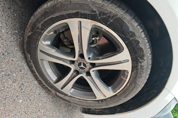 Used Mercedes-Benz C-Class 2022 Restyled C 200 L Sport Edition Right Front Wheel Hub
