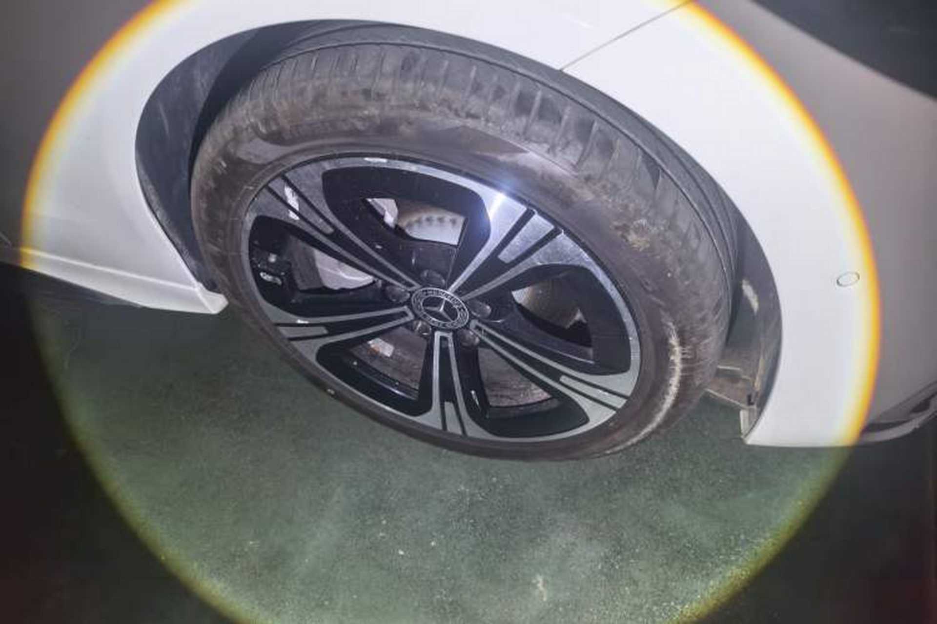 Used Mercedes-Benz C-Class 2022 Restyled C 260 L Sport Edition 4MATIC Right Front Wheel Hub