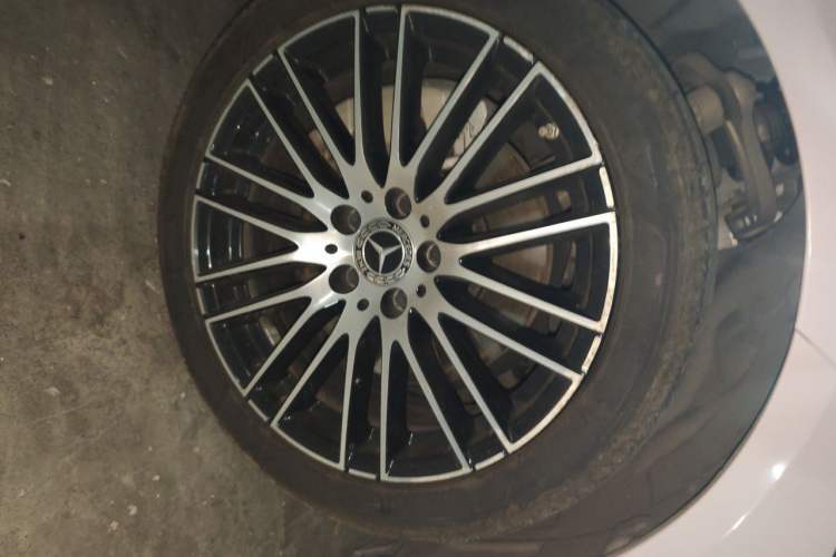 Used Mercedes-Benz C-Class 2022 C 260 L Sport Edition Right Front Wheel Hub