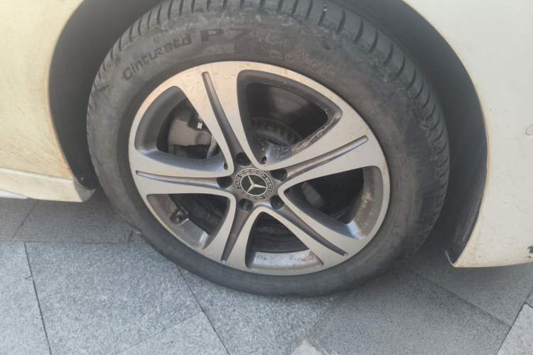 Used Mercedes-Benz C-Class 2022 C 200 L Sport Edition Right Front Wheel Hub
