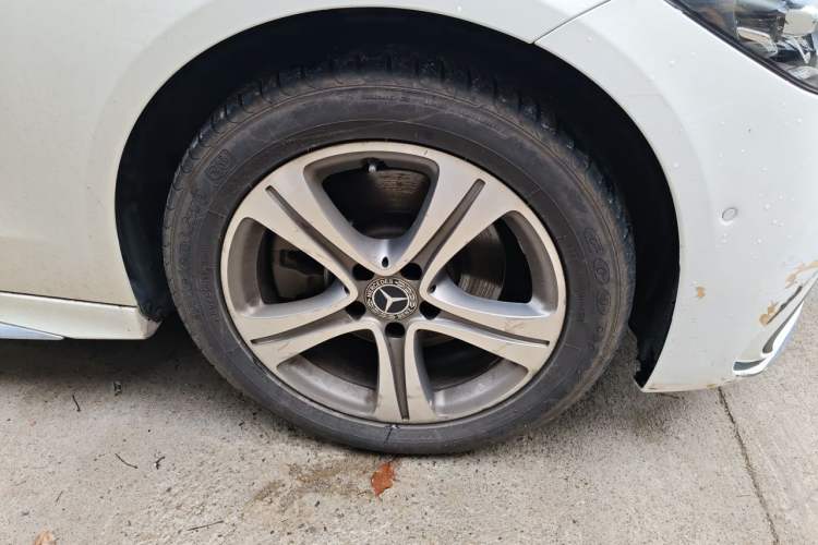 Used Mercedes-Benz C-Class 2022 C 200 L Sport Edition Right Front Wheel Hub