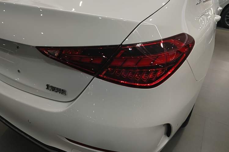 Used Mercedes-Benz C-Class 2022 C 260 L Sport Edition Right Rear Taillight