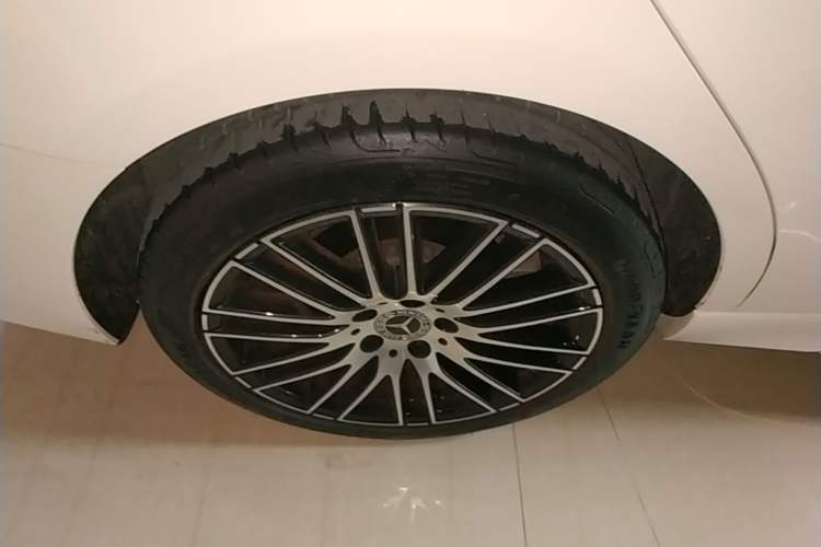 Used Mercedes-Benz C-Class 2022 C 260 L Sport Edition Right Rear Wheel Hub