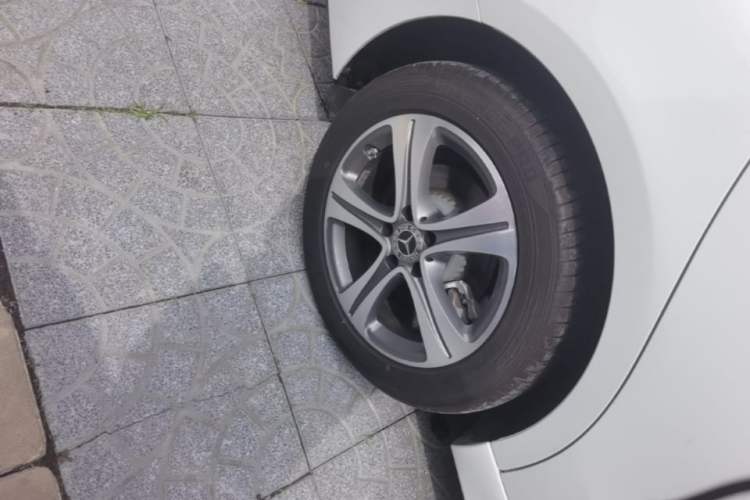 Used Mercedes-Benz C-Class 2022 C 200 L Sport Edition Right Rear Wheel Hub
