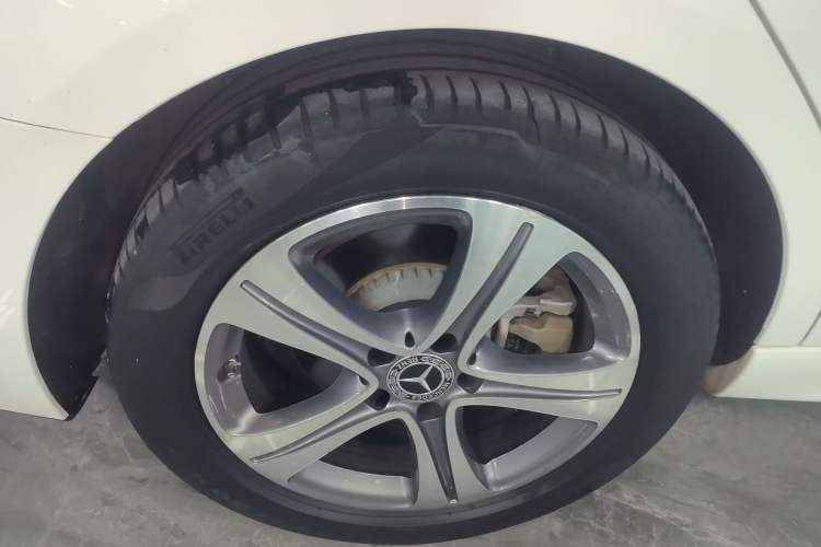 Used Mercedes-Benz C-Class 2022 C 200 L Sport Edition Right Rear Wheel Hub