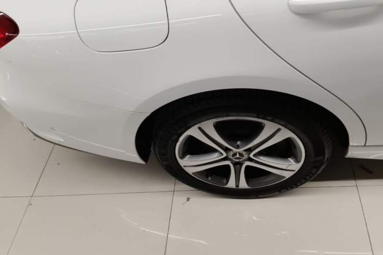Used Mercedes-Benz C-Class 2022 C 200 L Sport Edition Right Rear Wheel Hub