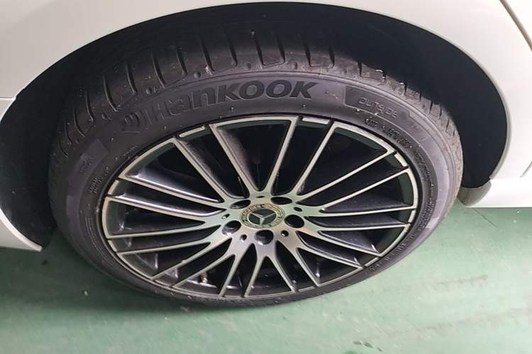 Used Mercedes-Benz C-Class 2022 C 260 L Sport Edition Right Rear Wheel Hub