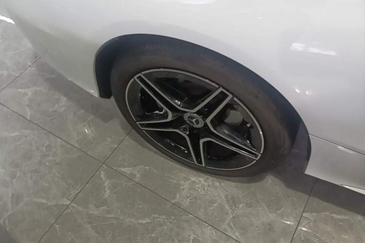 Used Mercedes-Benz C-Class 2022 Refreshed C 260 Coupe Right Rear Wheel Hub