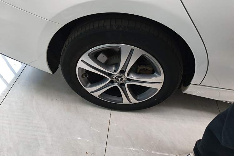 Used Mercedes-Benz C-Class 2022 Restyled C 200 L Sport Edition Right Rear Wheel Hub