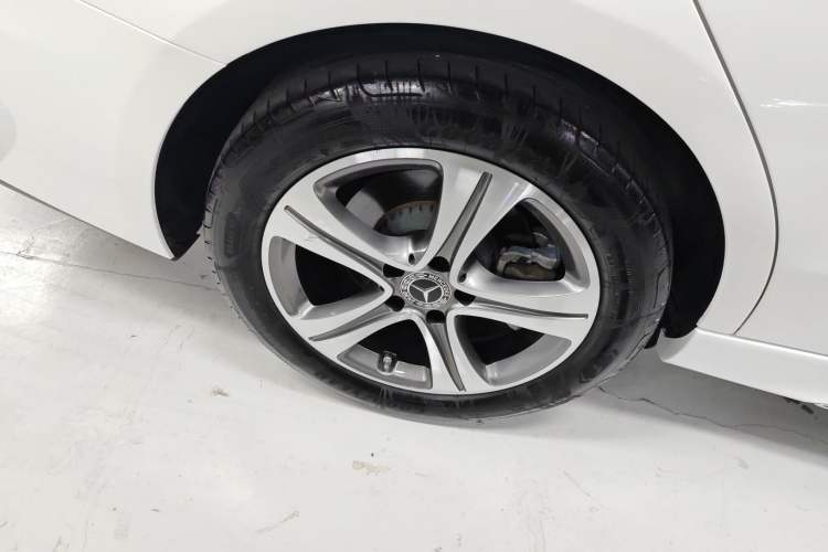 Used Mercedes-Benz C-Class 2022 C 200 L Sport Edition Right Rear Wheel Hub